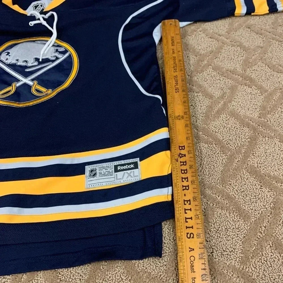 Reebok Buffalo Sabres NHL Hockey Jersey - Youth Large/ XL - Picture 12 of 12